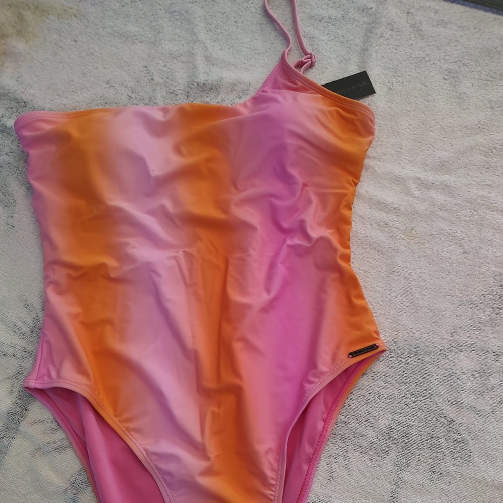 KENDALL & KYLIE 1-PC PINK/PEACH OMBRE 1-SHOULDER SWIMSUIT (12)